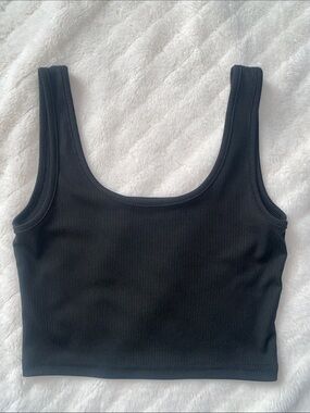 SHEIN Black Ribbed Scoop Crop Tank